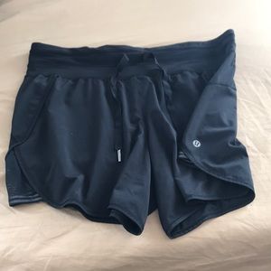 Barely used Lulu shorts!